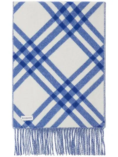 Burberry Check Cashmere Scarf In Blau