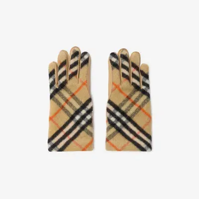 Burberry Check Wool Gloves In Sand