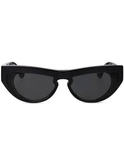 Burberry Eyewear Cat-eye Sunglasses In Black