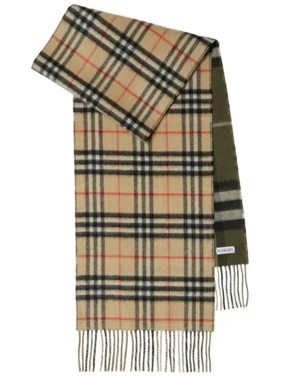 Burberry Reversible Checked Cashmere Scarf In Sand/bison