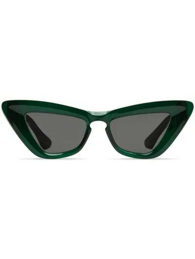 Burberry Rose Sunglasses In Green