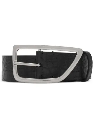 Burberry Shield Belt In Black