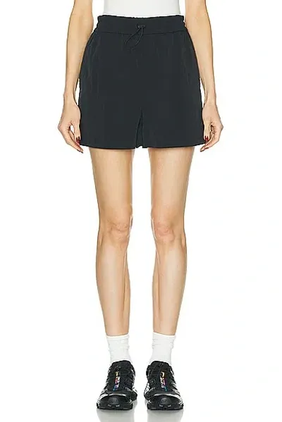 Burberry Stretch Waist Short In Black