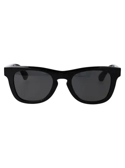 Burberry Sunglasses In 300187 Black