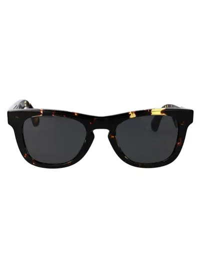 Burberry Sunglasses In 410687 Dark Havana