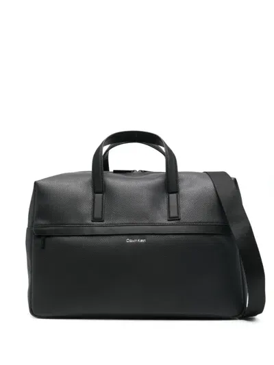 Calvin Klein Must Weekender In Black