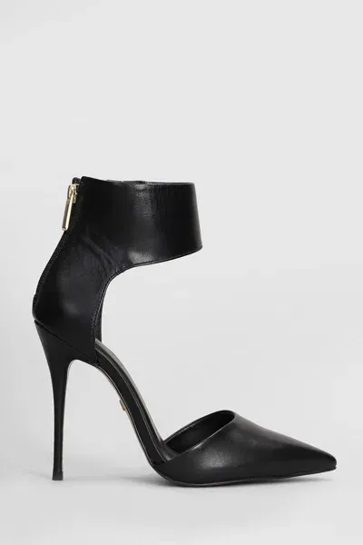 Carrano Pumps In Black