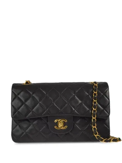 Pre-owned Chanel 1995 Small Classic Double Flap Shoulder Bag In Schwarz