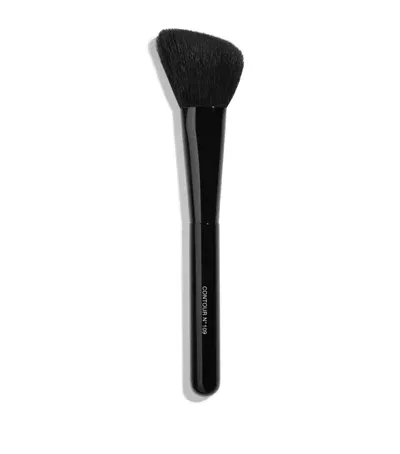 Chanel Pinceau Contouring Brush N°109 In White