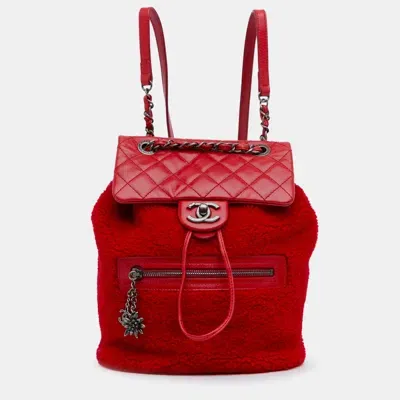 Pre-owned Chanel Small Shearling And Glazed Calfskin Mountain Backpack In Red