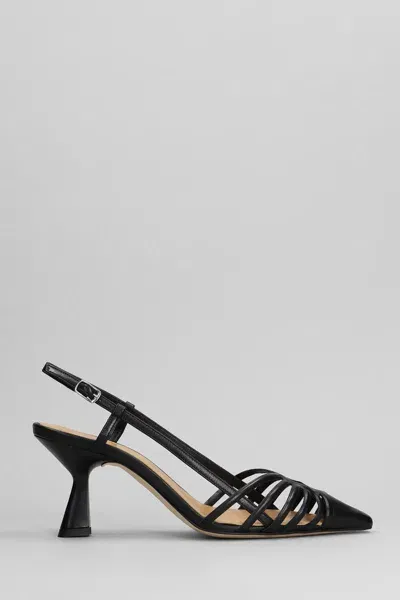 Chantal Pumps In Black