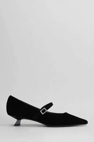 Chantal Pumps In Black