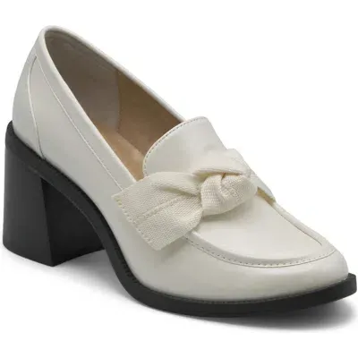 Charles By Charles David Kind Loafer Pump In Jet Stream