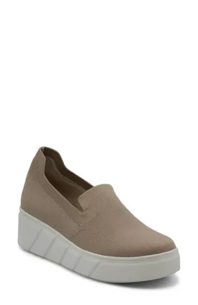 Charles David Rhody Platform Wedge Sneaker In Linen