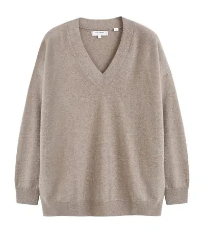 Chinti & Parker Cashmere V-neck Relaxed Sweater In Soft Truffle