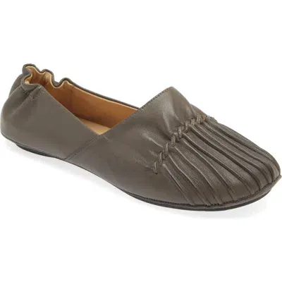 Chocolat Blu Cam Flat In Grey Leather