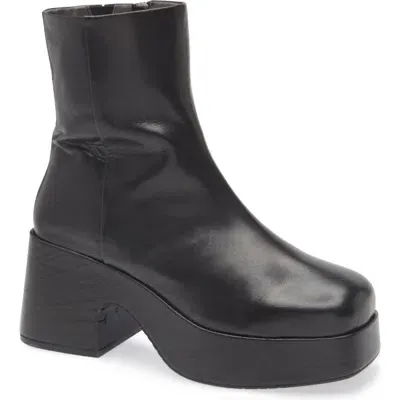 Chocolat Blu Harris Platform Bootie In Black Leather