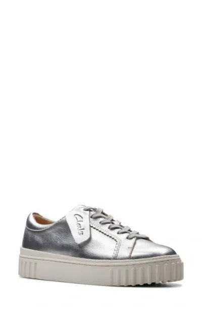 Clarksr Clarks(r) Mayhill Walk Sneaker In Silver Metallic