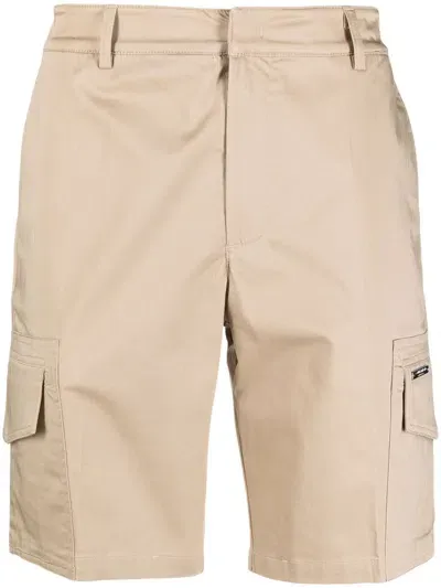 Costume National Contemporary Logo-plaque Concealed-fastening Cargo Shorts In Neutrals