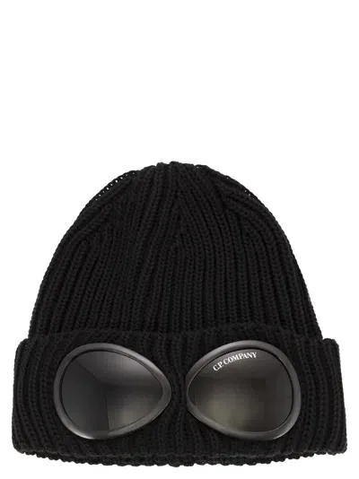 C.p. Company Extra Fine Merino Wool Beanie In Black