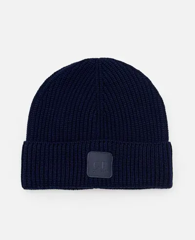 C.p. Company Metropolis Series Extra Fine Merino Wool Logo Beanie In Blue