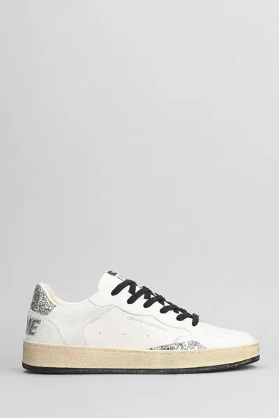 Crime Chelsea Sneakers In White