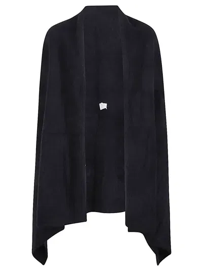 Ct Plage Wool Blend Stole In Black