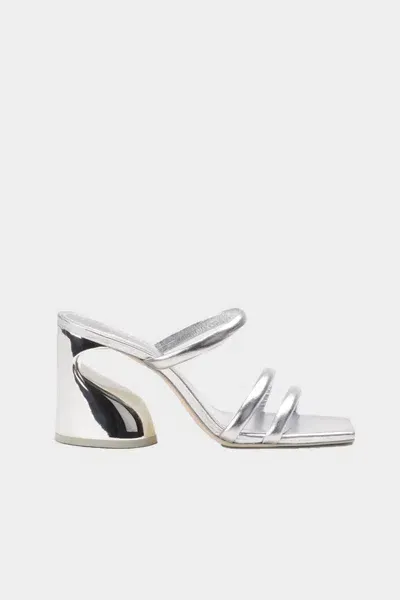 Cult Gaia Zuma Sandal In Silver In White