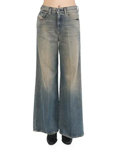 Diesel Logo-patch Wide-leg Jeans In Denim Chiaro