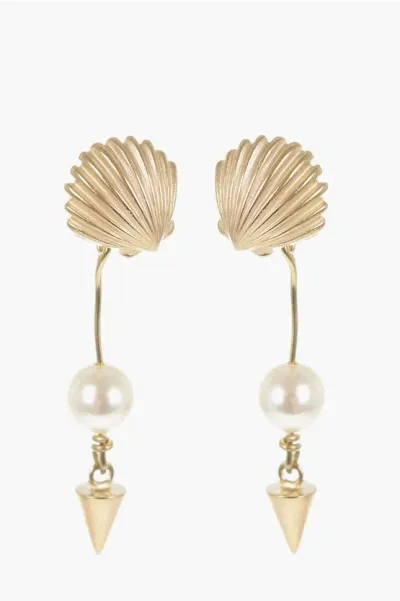 Dior Shell-shaped Earrings With Pendant In Gold