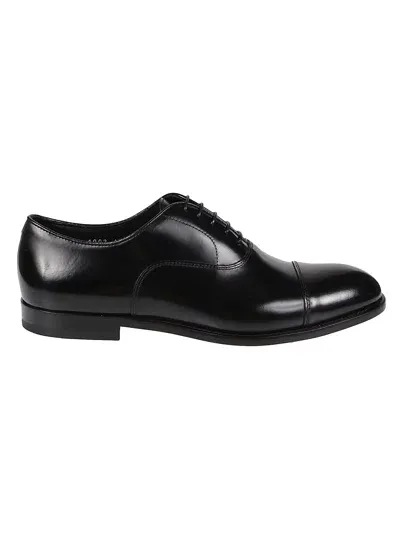 Doucal's Cap Toe Oxford In Black