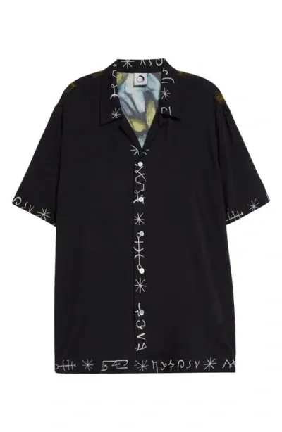 Endless Joy Medusa Print Short Sleeve Button-up Shirt In Black