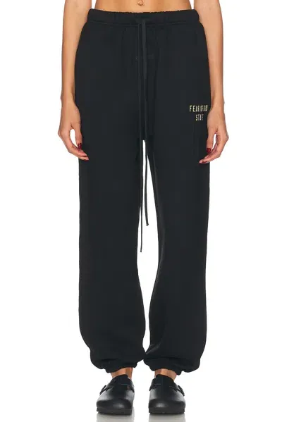 Essentials Fleece Sweatpant In Black