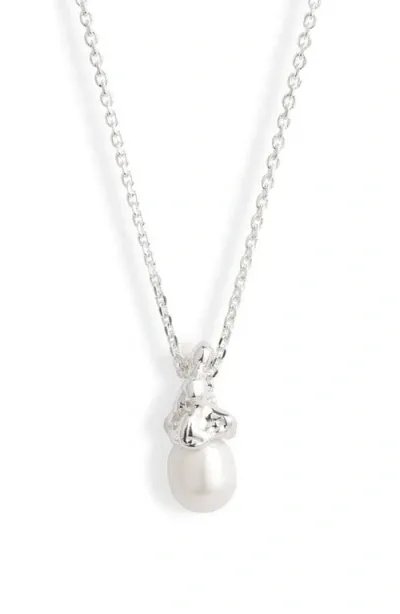 Faris Sophia Freshwater Pearl Pendant Necklace In Silver