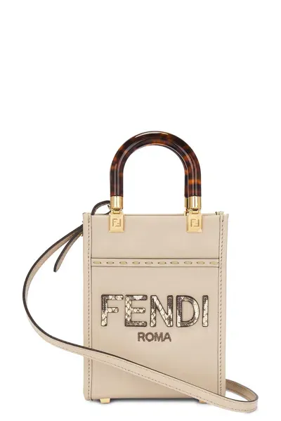 Fendi Sunshine Shoulder Bag In Nude