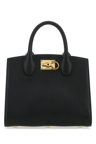 Ferragamo Salvatore  Handbags. In Nerobonbon