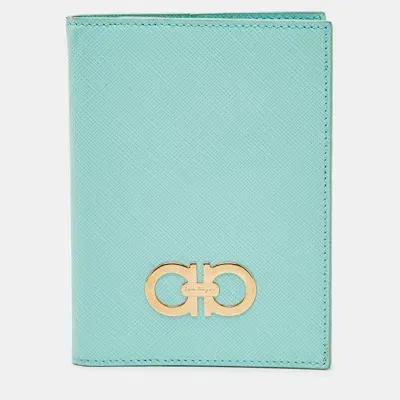 Pre-owned Ferragamo Green Leather Passport Holder