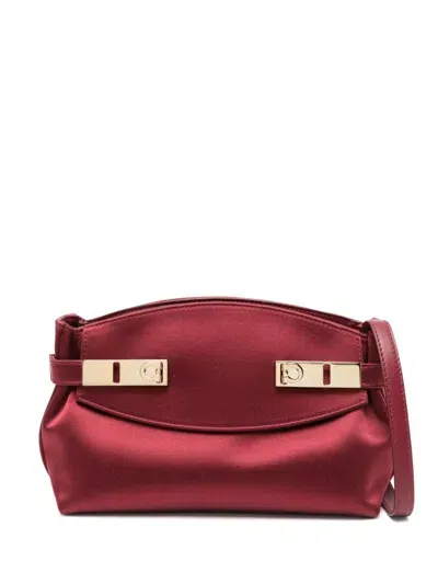 Ferragamo Hug Shoulder Bag In Borgogna