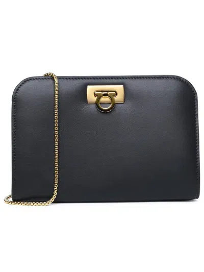 Ferragamo Wanda Shoulder Bag In Black