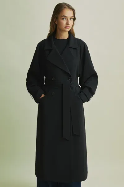 Florere Double Breasted Belted Trench Coat In Black