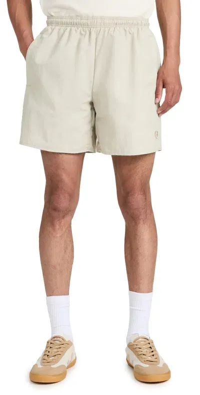 Fred Perry Shell Shorts Light Oyster