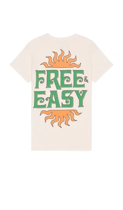 Free And Easy Del Sol Tee In 沙色