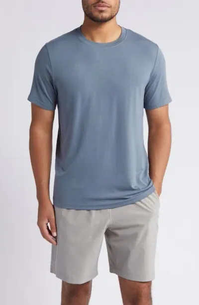 Free Fly Motion Performance T-shirt In Slate Blue