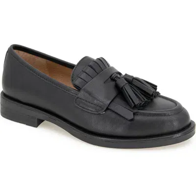 Gentle Souls By Kenneth Cole Cydney Tassel Kiltie Penny Loafer In Black Leather