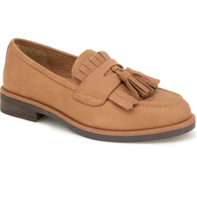 Gentle Souls By Kenneth Cole Cydney Tassel Kiltie Penny Loafer In Ginger Leather