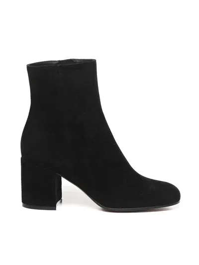 Gianvito Rossi Boots In Black