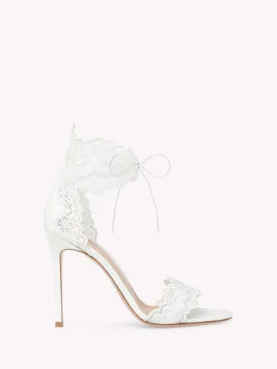 Gianvito Rossi Evie Sandal In White Leather