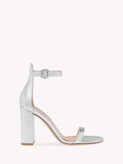 Gianvito Rossi Gaeta In Silver