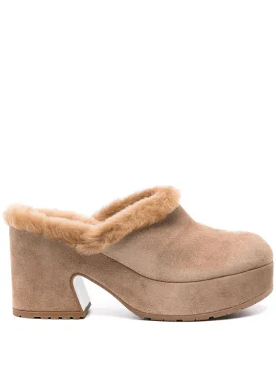 Gianvito Rossi Lyss Suede Heel Mules In Beige