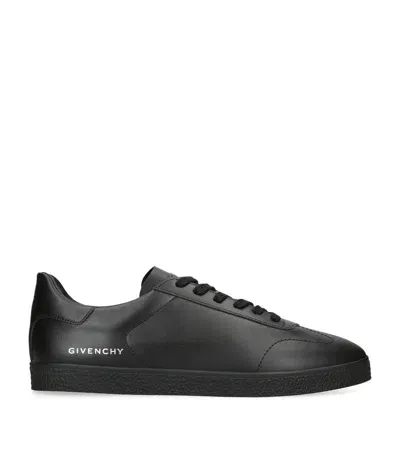 Givenchy Leather Town Low-top Sneakers In Black